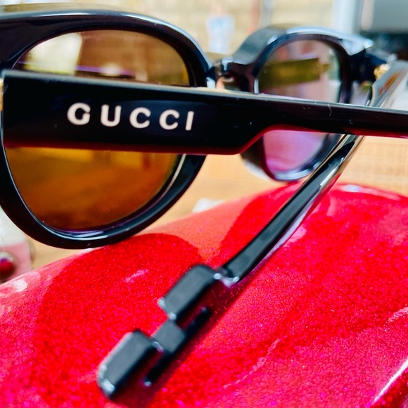 SOLD!! GUCCI BLACK OVAL SUNGLASSES GG1237Sool - Picture 2 of 13